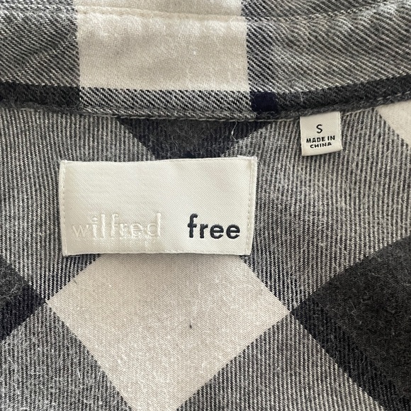 Wilfred Free flannel button down dress. S. Excellent condition. Buffalo plaid - Picture 3 of 4
